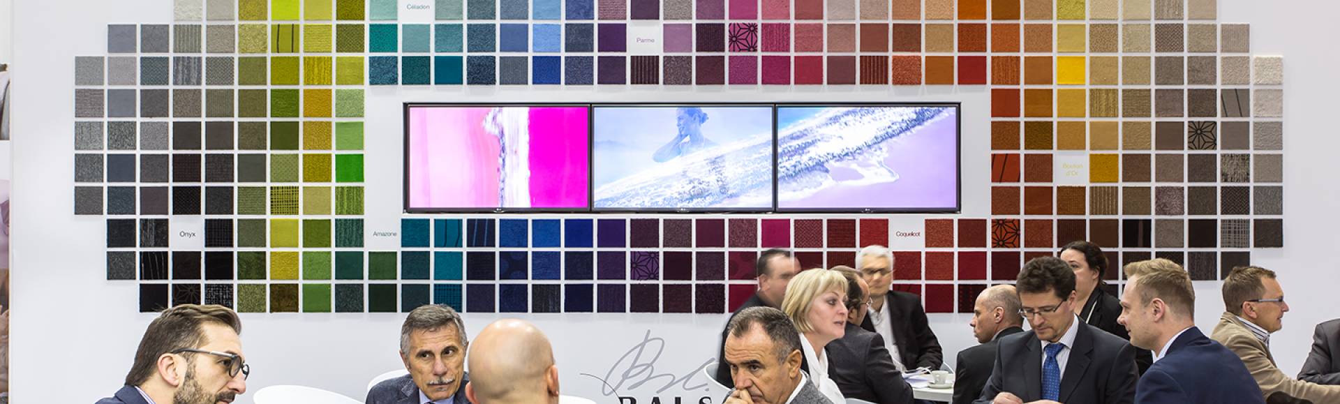 Actualités salons domotex 2016 mur colore moquette